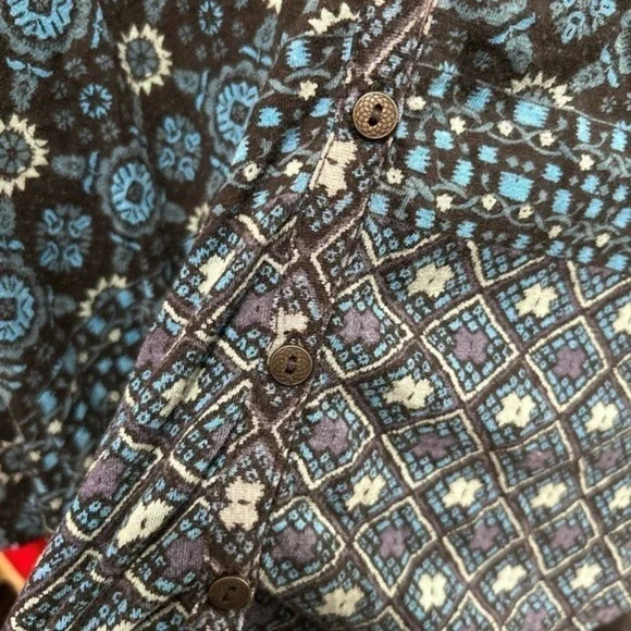 LUCKY BRAND Blue Floral Print V-Neck Button Front Top Size Small - "Linnie" - Picture 8 of 12